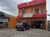 Dokter Gigi Ngumban Surbakti (Part of Medan Dental Center)