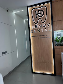 Hendy Dental