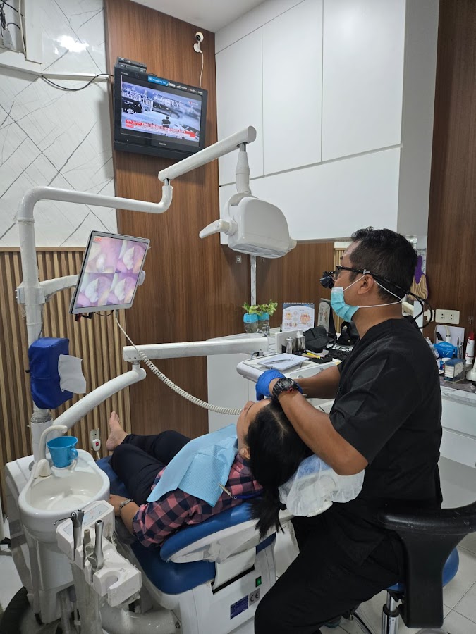Polonia Dental Clinic & Ortodontic Care - dental clinic in Medan, Indonesia