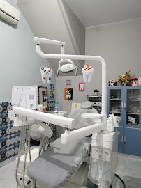 Maari Dental Care (Praktik Dokter Gigi)