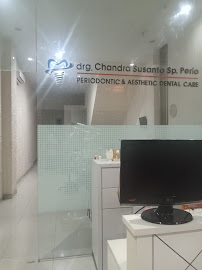 Dokter Gigi Spesialis Chandra Susanto & Jennifer Xavier Ongko (Klinik Gigi Spesialis Periodonsia, Ortodonsia dan Bedah Mulut)