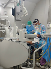 drg. Brian M. Winato, Sp.KG