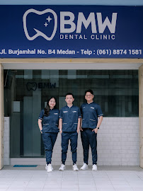 drg. Brian M. Winato, Sp.KG