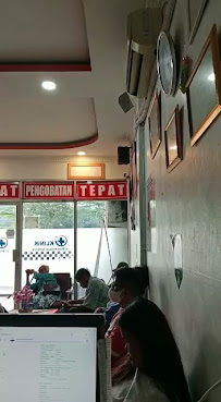Dokter Gigi Simpang Pemda Dental Care