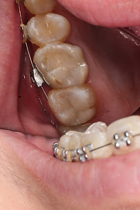 The Conelly's Dental Republic Karya