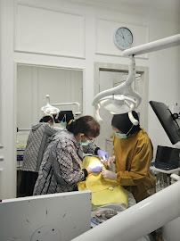 Klinik Utama Lily