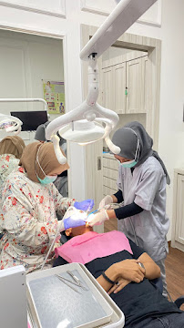 Klinik Utama Lily