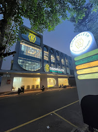 Damaralesh Dental Clinic & Friends