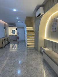 Damaralesh Dental Clinic & Friends