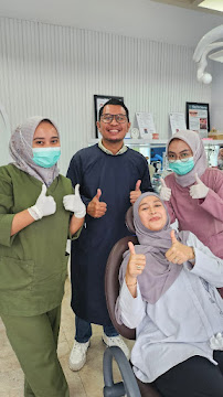 Damaralesh Dental Clinic & Friends