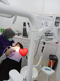Kurnia Dental Care (KDC by drg Devilia Kurnia)