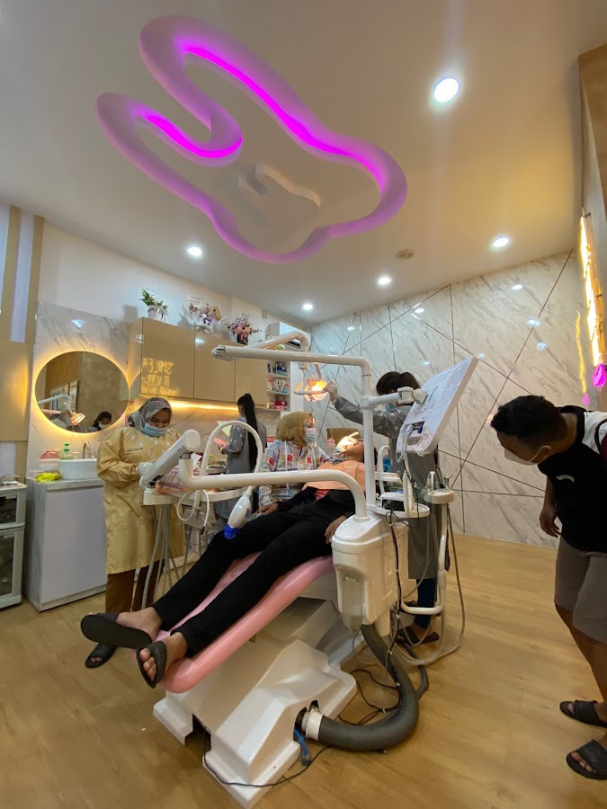 Lidya Dental Care - Batam Centre - dental clinic in Batam, Indonesia