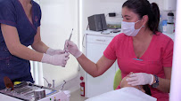 DRA. SANDRA GARCÍA - REJUVENECIMIENTO DENTAL ®️ - Rehabilitación Biomimética - Diseño de Sonrisa - Implantología