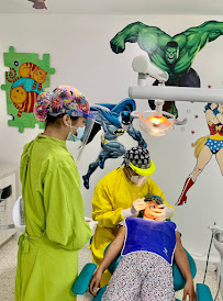 Diseño de Sonrisa | Blanqueamiento Dental | Veneers | Dental Implants