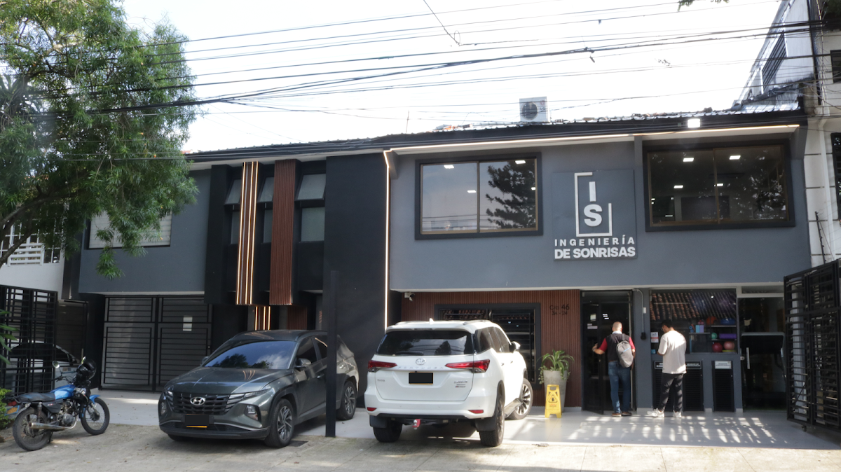 Ingenieria de Sonrisas - dental clinic in Cali, Colombia