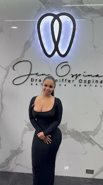 Dra Jen Ospina Estética Dental - Porcelain Veneers