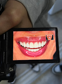 Smiles by Mario Montoya