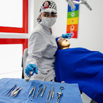 Dra. Valentina Cañas - Implantes Dentales en Cali