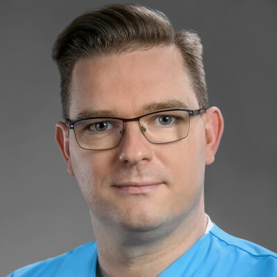 Specialist in Oral Surgery Lehel Ferenc Molnar - Oral surgery, dental implants