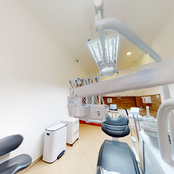 Zahnarzt Ungarn - C&E Dental Sopron
