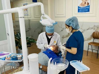 Tam Dental Clinic waiting area in Nha Trang