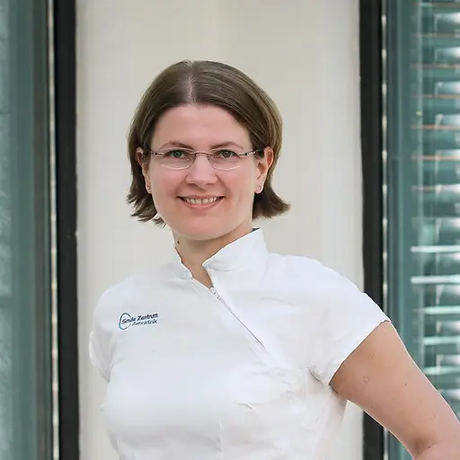 Dr. Annamaria Brasnyo