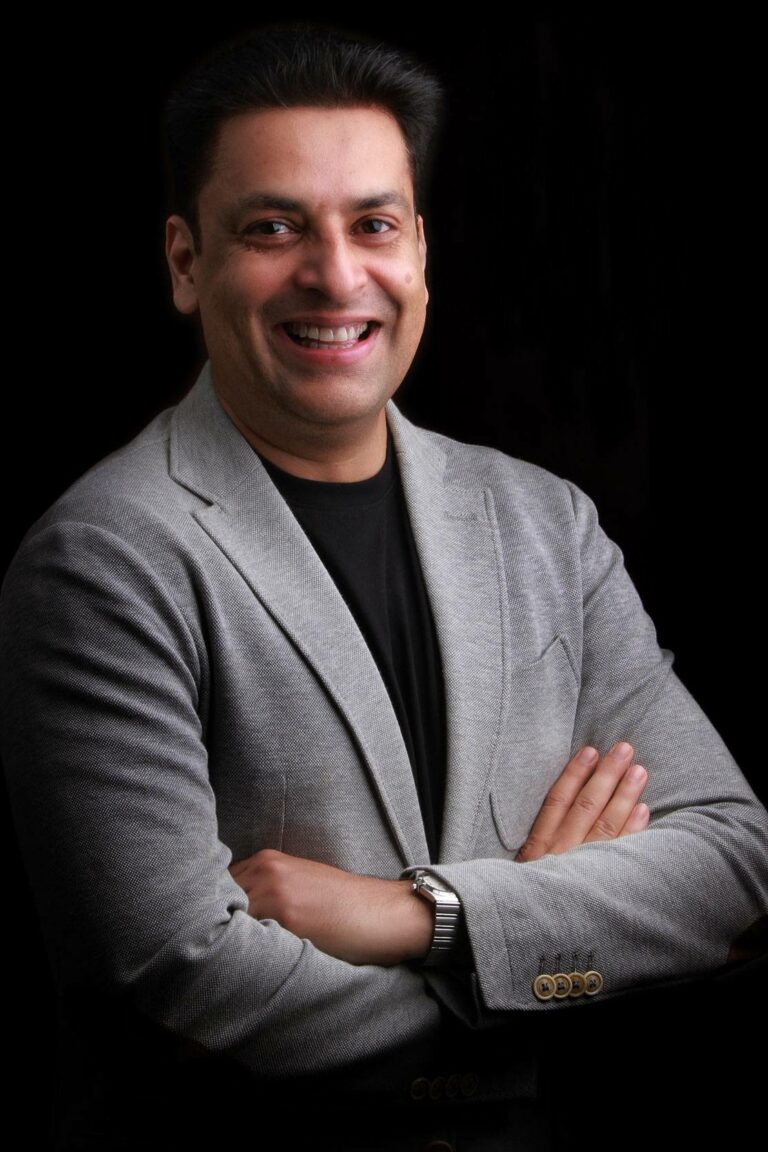 Oral and Maxillofacial Surgeon Roy Thomas - Oral and maxillofacial surgery, implantology