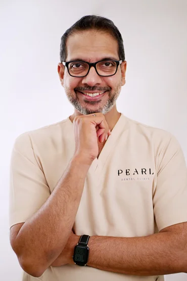 Aesthetic and Restorative Specialist Salahudeen Aboobacker - Aesthetic dentistry, restorative dentistry, Invisalign