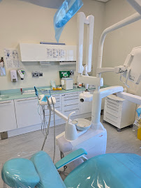 Sharjah Specialized Dental Center مركز الشارقة التخصصي لطب الأسنان