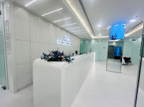 Dr Shiyas Dental Center مركز الدكتور شياس للاسنان