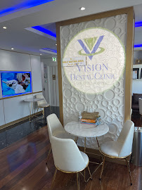 Vision Dental Clinic Abu Dhabi - عيادة فيجن لطب الأسنان أبوظبي