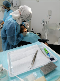 Al Khaja Medical Center LLC (Medical & Dental Clinic)