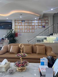 NHA KHOA THẨM MỸ METAL