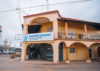 Cosmetic and Implant Dentistry Center in Los Algodones