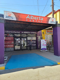 Alberta Dental in Los Algodones