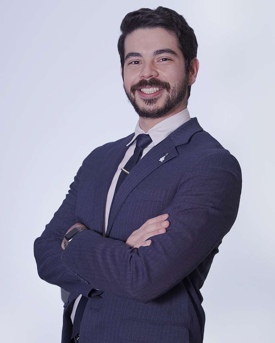 Dentist Kevin Acosta - Restorative dentistry