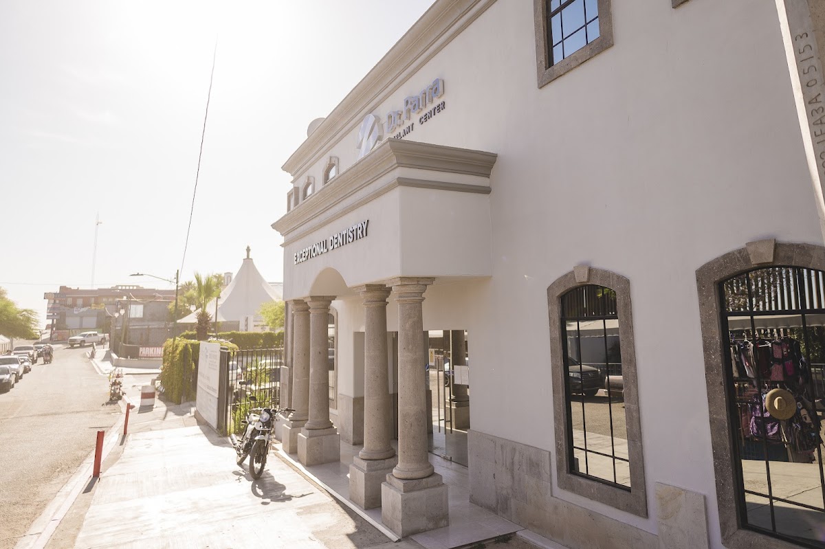 Dr. Parra Implant Center
