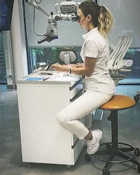 Д-р Ваня Липчева - Пародонтология | Имплантология | Естетика | Dr. Vanya Lipcheva - Periodontology | Implantology | Esthetics