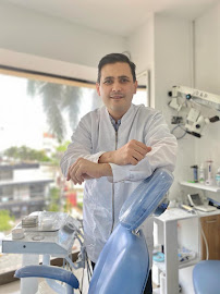 Manuel Cuello Odontólogo