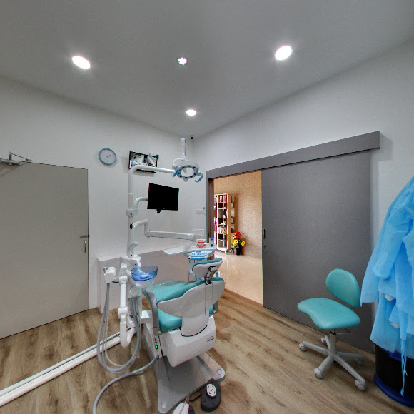 Alpha Dental Centre Taman Molek