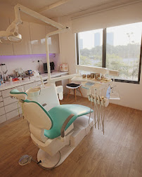 Sparkle Care Dental Clinic @ Desa Parkcity KL (1487389-X)