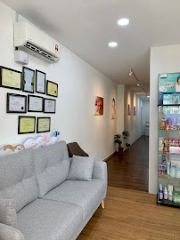 Icon Dental Kepong ( Invisalign Diamond Provider , Veneers, Implant)