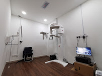 Icon Dental Kepong ( Invisalign Diamond Provider , Veneers, Implant)