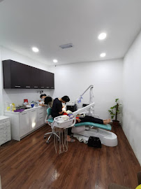 Icon Dental Kepong ( Invisalign Diamond Provider , Veneers, Implant)