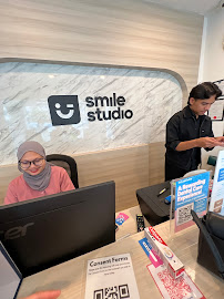 Klinik Gigi SmileStudio, Sri Rampai - Braces, Aligners, Whitening, Family Dental Care