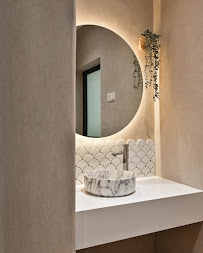 Lay Dental Clinic