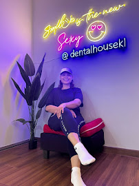 Klinik Pergigian Dental House (Veneer, Implants, Aligner, Braces, Crown, Teeth Whitening, Denture, MOS & Kids Friendly)