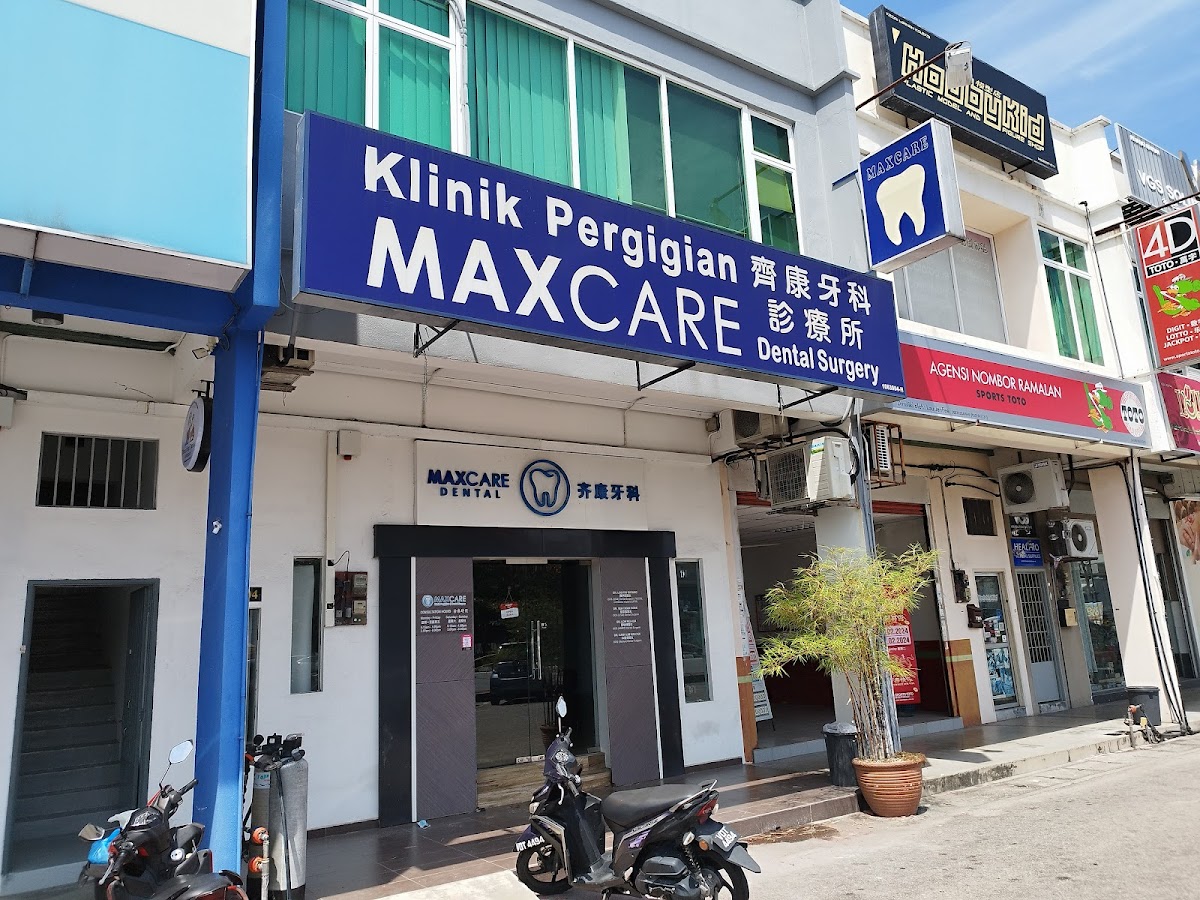 Maxcare Dental Surgery ( Butterworth) dental clinic in George Town
