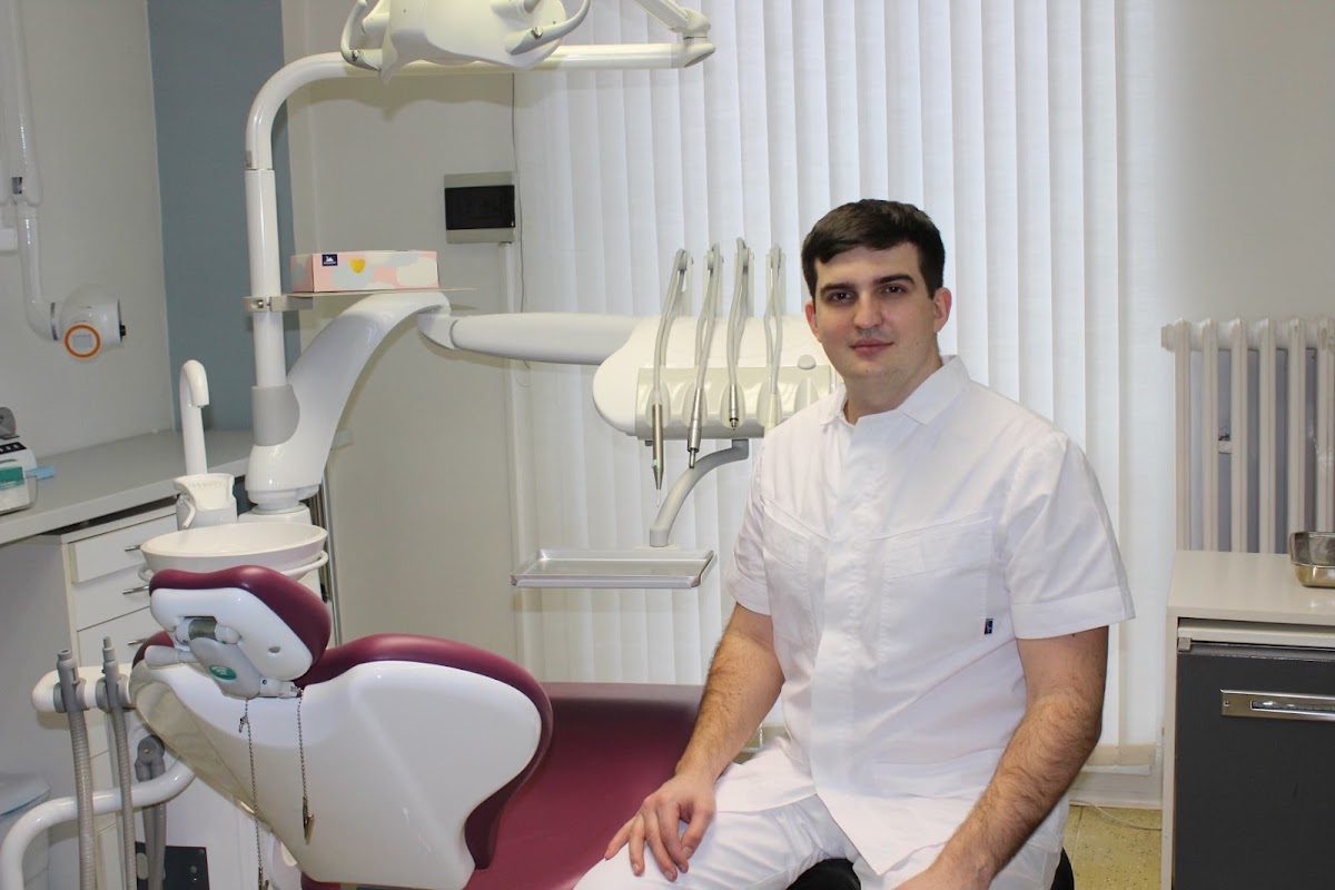 Max Dental Care dental clinic in Prague