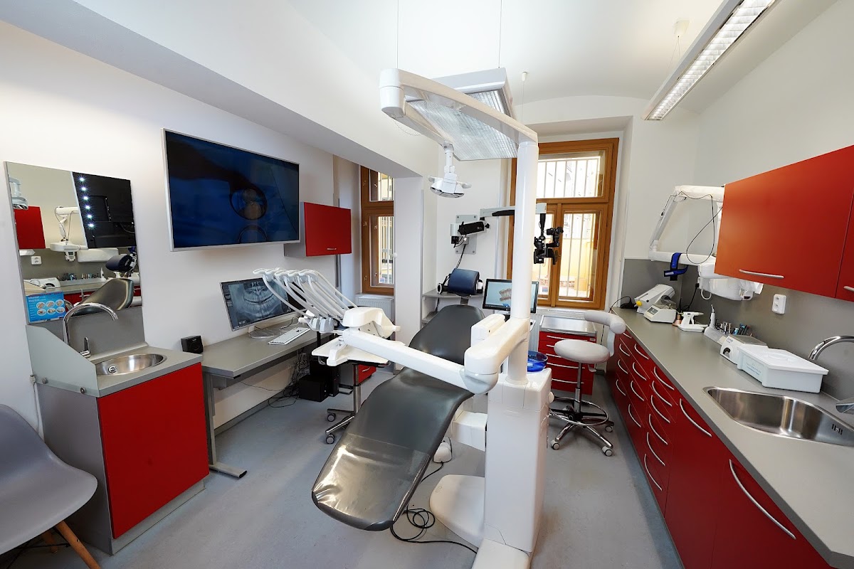 MUDr. Marie Pekarkova - dental clinic in Prague